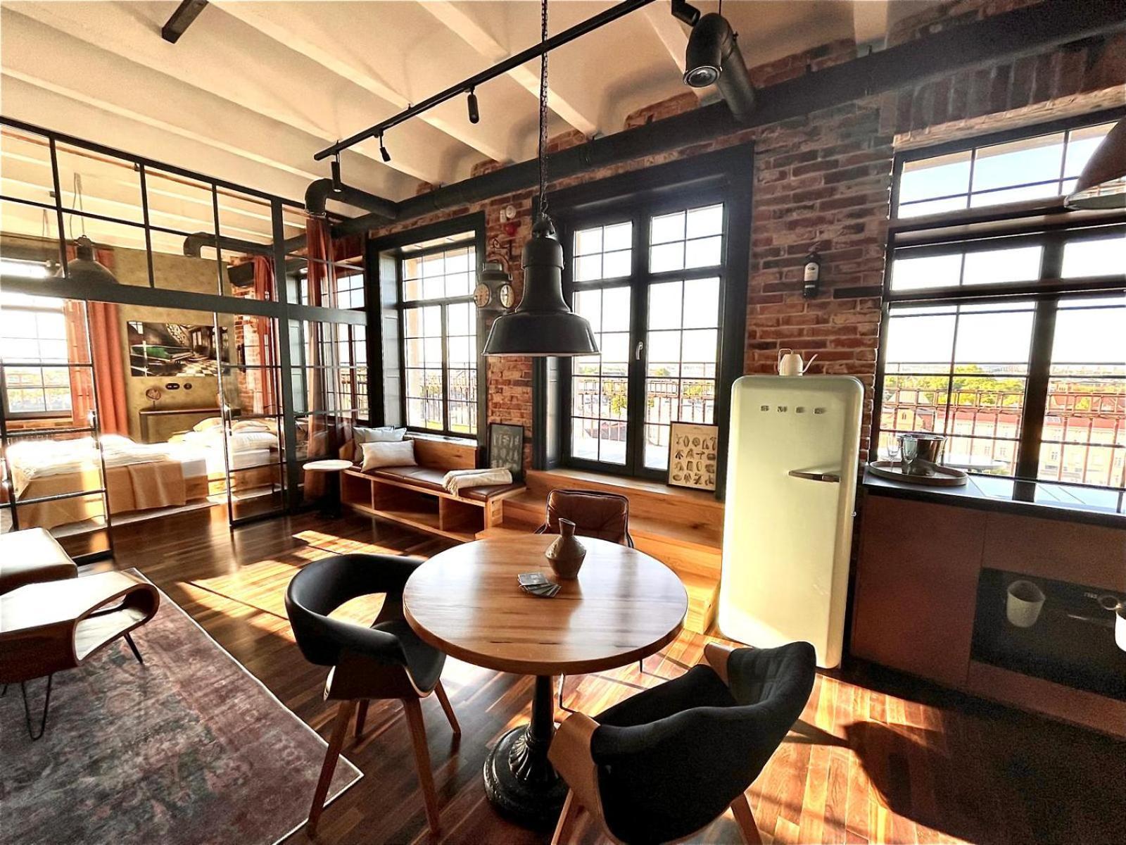 Loft21 Apartment Krakow Luaran gambar